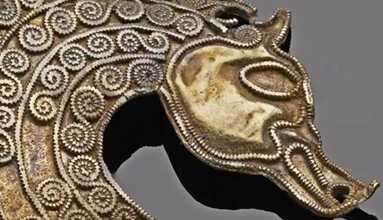 Beasts of the Battlefield: animal imagery in the Staffordshire hoard, Charlotte Ball